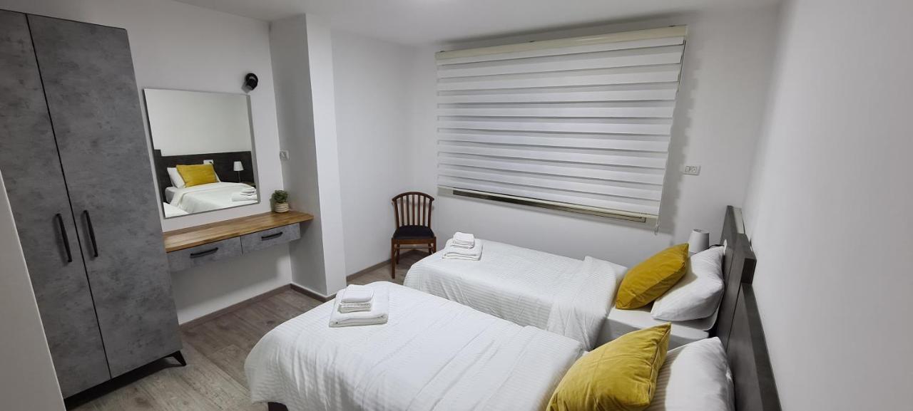 Maria'S Guesthouse - Uphill View Of Nazareth F エクステリア 写真